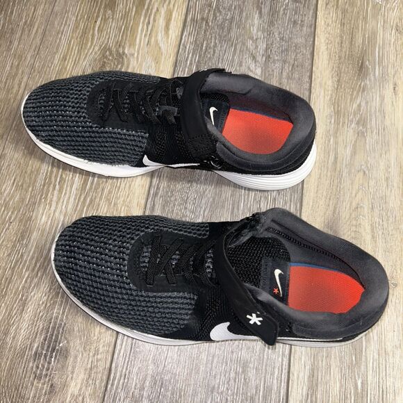 Nike Revolution 4 AA1729-001 Black White Youth US Size 7 Running Sneaker Shoes - Picture 6 of 11